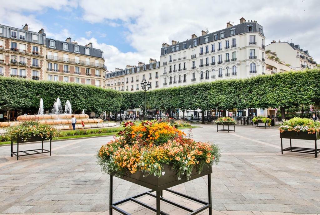 Hotel De Ville Levallois-Perret Exterior photo